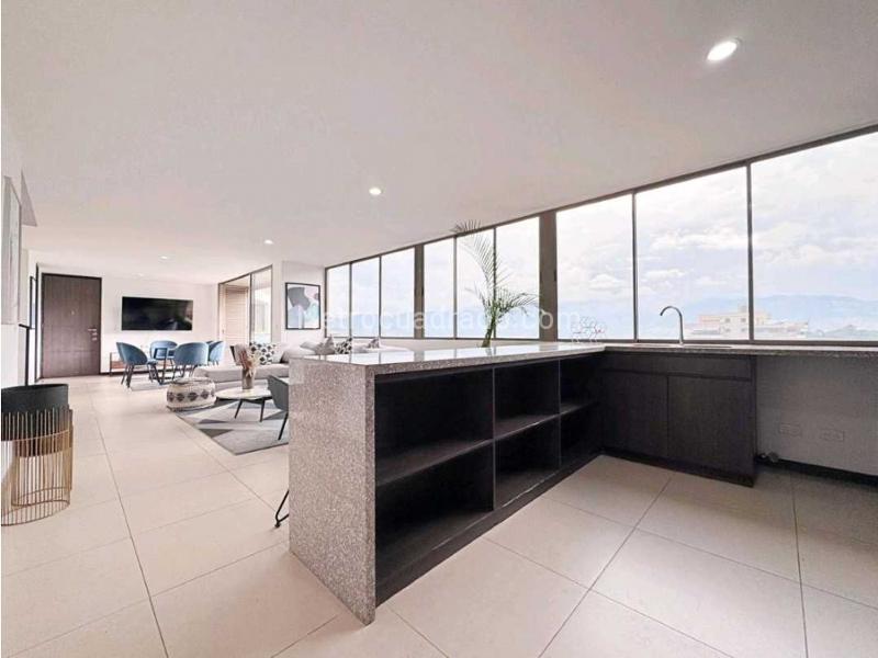 Apartamento en Venta, Altos Del Poblado, Medellín - Więcej