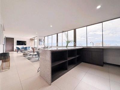 Apartamento en venta en Altos Del Poblado, Medellín · foto 4 de 20