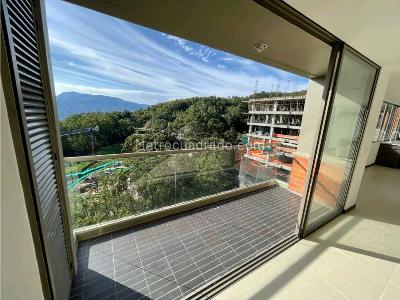 Apartamento en venta en Altos Del Poblado, Medellín · foto 8 de 20