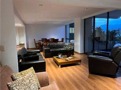 Apartamento de 4 alcobas en venta en Los Balsos, Medellín, 212 m² · foto 3 de 15