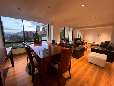 Apartamento de 4 alcobas en venta en Los Balsos, Medellín, 212 m² · foto 4 de 15