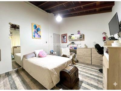 Casa de 5 alcobas en venta en Calasanz, Medellín, 180 m² · foto 10 de 14