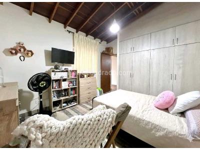 Casa de 5 alcobas en venta en Calasanz, Medellín, 180 m² · foto 11 de 14