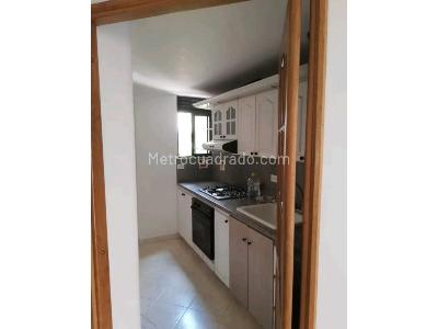 Apartamento de 3 alcobas en venta en Laureles, Medellín, 132 m² · foto 5 de 19