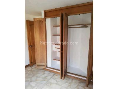 Apartamento de 3 alcobas en venta en Laureles, Medellín, 132 m² · foto 13 de 19
