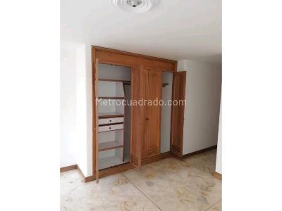 Apartamento de 3 alcobas en venta en Laureles, Medellín, 132 m² · foto 14 de 19