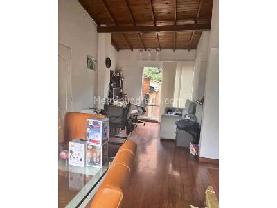 Apartamento de 3 alcobas en venta en Loma De San Julian, Medellín, 77 m² · foto 5 de 11