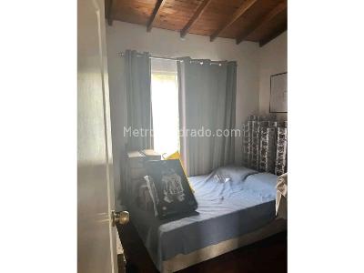 Apartamento de 3 alcobas en venta en Loma De San Julian, Medellín, 77 m² · foto 9 de 11