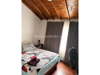 Apartamento de 3 alcobas en venta en Loma De San Julian, Medellín, 77 m² · foto 10 de 11