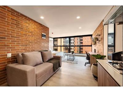 Apartaestudio en venta en Laureles, Medellín, 47 m² · foto 2 de 7