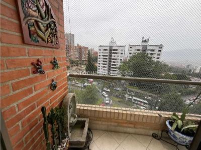 Apartamento de 3 alcobas en venta en Los Balsos, Medellín, 140 m² · foto 5 de 17