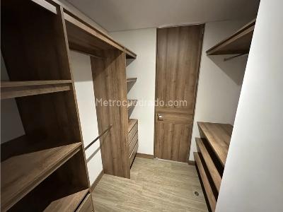 Apartaestudio en venta en Ciudad Del Rio, Medellín, 69 m² · foto 5 de 12