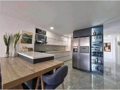 Apartamento de 3 alcobas en venta en Laureles, Medellín, 110 m² · foto 4 de 20