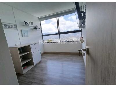 Apartamento de 3 alcobas en venta en El Poblado, Medellín, 88 m² · foto 3 de 15