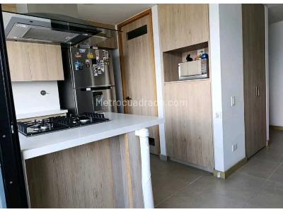 Apartamento de 3 alcobas en venta en El Poblado, Medellín, 88 m² · foto 7 de 15