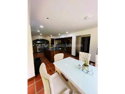 Casa de 4 alcobas en venta en El Poblado, Medellín, 1500 m² · foto 7 de 20