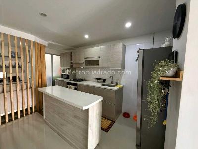 Apartamento en venta en La Floresta, Medellín · foto 3 de 14