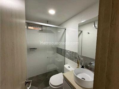 Apartamento en venta en La Floresta, Medellín · foto 8 de 14
