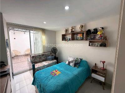 Apartamento en venta en La Floresta, Medellín · foto 9 de 14