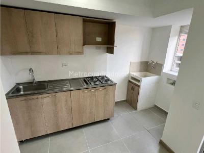 Apartamento de 3 alcobas en venta en Fontibon, Rionegro, 61 m² · foto 2 de 20
