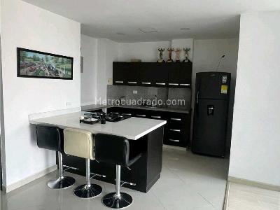 Apartamento de 2 alcobas en venta en Laureles, Medellín, 128 m² · foto 2 de 15