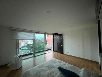 Apartamento de 2 alcobas en venta en Laureles, Medellín, 128 m² · foto 7 de 15
