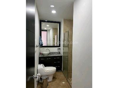 Apartamento de 2 alcobas en venta en Laureles, Medellín, 128 m² · foto 10 de 15