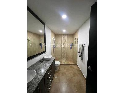 Apartamento de 2 alcobas en venta en Laureles, Medellín, 128 m² · foto 12 de 15