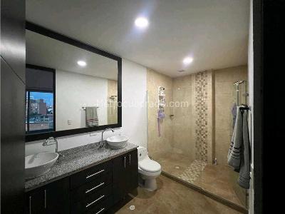 Apartamento de 2 alcobas en venta en Laureles, Medellín, 128 m² · foto 13 de 15