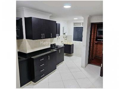 Apartamento de 2 alcobas en venta en Calasanz Parte Baja, Medellín, 52 m² · foto 3 de 15