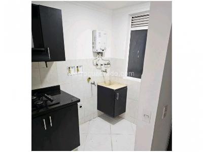 Apartamento de 2 alcobas en venta en Calasanz Parte Baja, Medellín, 52 m² · foto 4 de 15