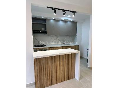 Apartamento de 2 alcobas en venta en Rionegro, Rionegro, 49 m² · foto 2 de 7