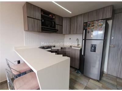 Apartamento de 2 alcobas en venta en Machado, Bello, 62 m² · foto 2 de 20