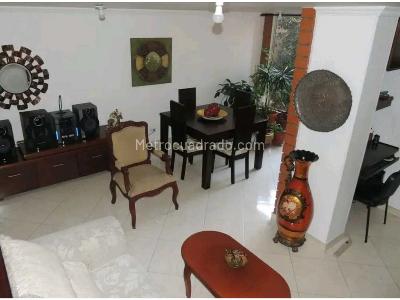 Apartamento en venta en Villa Grande, Envigado · foto 2 de 16