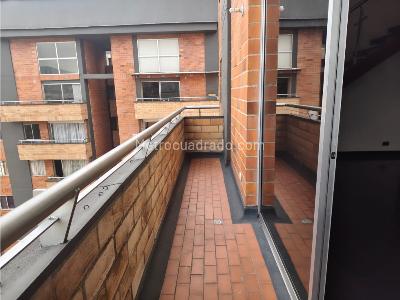 Apartamento de 3 alcobas en venta en Patio Bonito, Medellín, 113 m² · foto 3 de 20