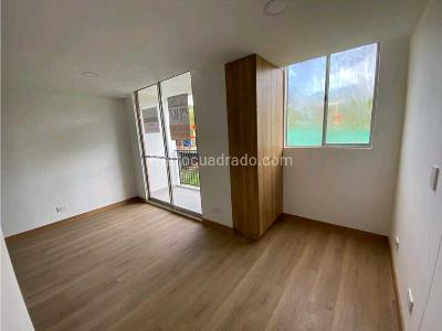 Apartamento de 3 alcobas en venta en El Porvenir, Rionegro, 53 m² · foto 2 de 14