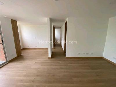 Apartamento de 3 alcobas en venta en El Porvenir, Rionegro, 53 m² · foto 6 de 14