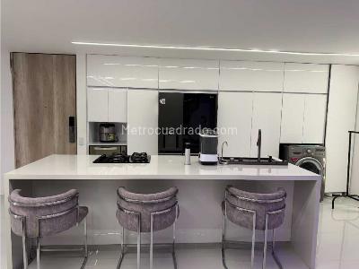 Apartamento de 3 alcobas en venta en El Poblado, Medellín, 120 m² · foto 4 de 20