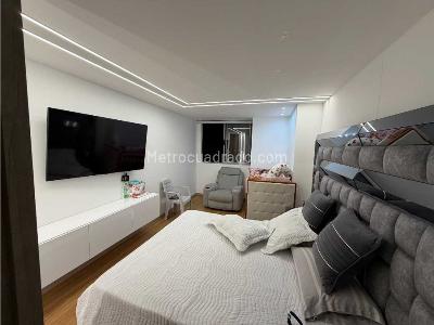 Apartamento de 3 alcobas en venta en El Poblado, Medellín, 120 m² · foto 12 de 20