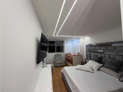 Apartamento de 3 alcobas en venta en El Poblado, Medellín, 120 m² · foto 13 de 20