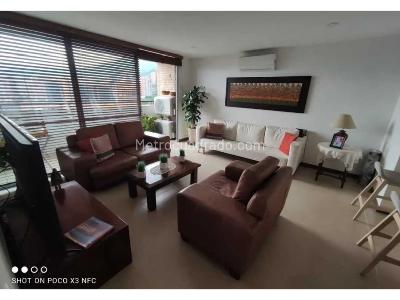 Apartamento de 3 alcobas en venta en El Poblado, Medellín, 110 m² · foto 2 de 15