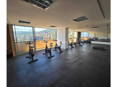 Apartamento de 3 alcobas en venta en El Poblado, Medellín, 110 m² · foto 14 de 15