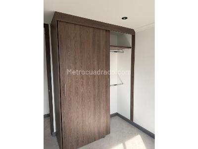 Apartamento de 3 alcobas en venta en Madera, Bello, 64 m² · foto 4 de 10