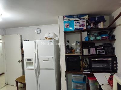 Apartamento en venta en La Castellana, Medellín · foto 8 de 20