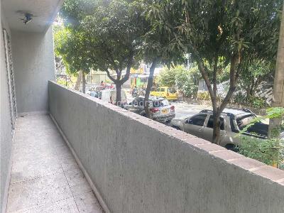 Apartamento de 3 alcobas en venta en Lorena, Medellín, 103 m² · foto 3 de 14