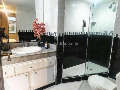 Apartamento de 3 alcobas en venta en Lorena, Medellín, 103 m² · foto 8 de 14