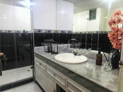 Apartamento de 3 alcobas en venta en Lorena, Medellín, 103 m² · foto 13 de 14