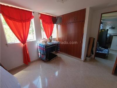 Apartamento en venta en San Javier, Medellín · foto 2 de 9
