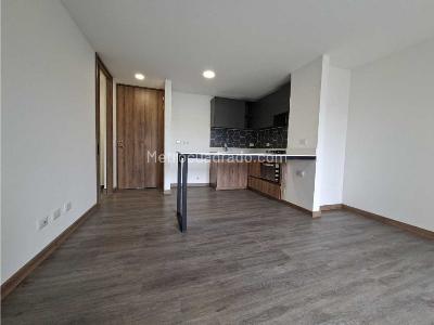 Apartamento en venta en Villa Grande, Envigado · foto 2 de 12