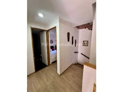 Apartamento de 3 alcobas en venta en La Mota, Medellín, 100 m² · foto 5 de 12
